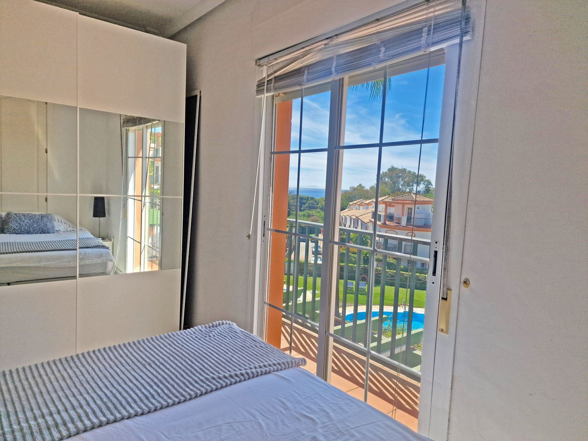 55ce485e87a54e9d5968323727a55d1b - 25