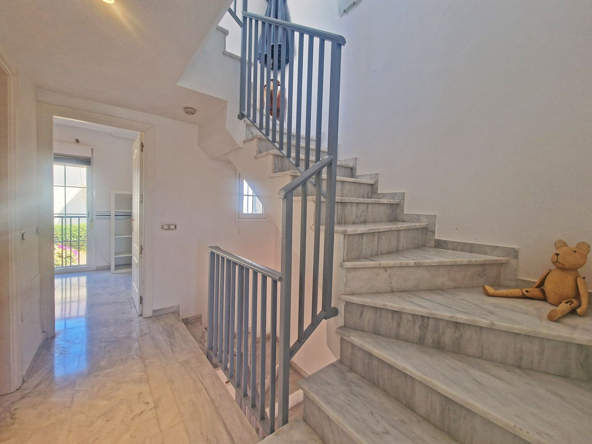 55ce485e87a54e9d5968323727a55d1b - 31