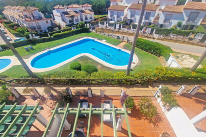 55ce485e87a54e9d5968323727a55d1b - 35