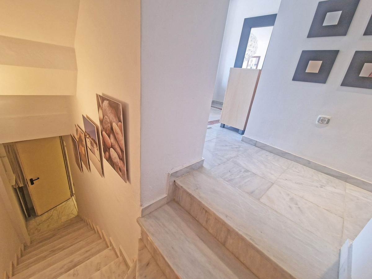 55ce485e87a54e9d5968323727a55d1b - 36