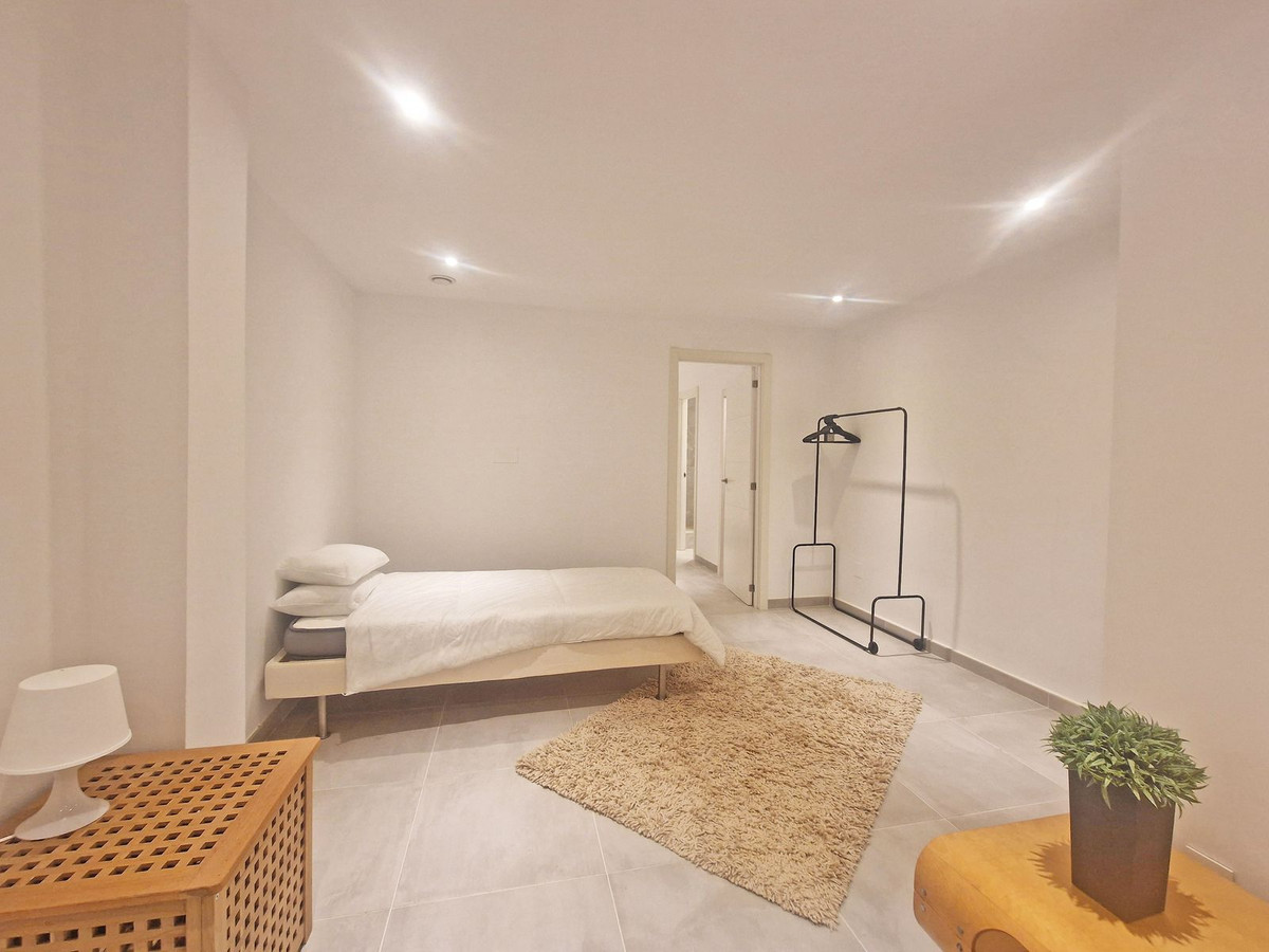 55ce485e87a54e9d5968323727a55d1b - 37