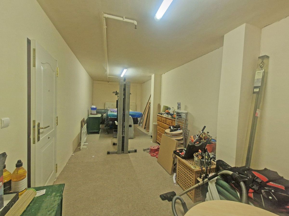 55ce485e87a54e9d5968323727a55d1b - 42