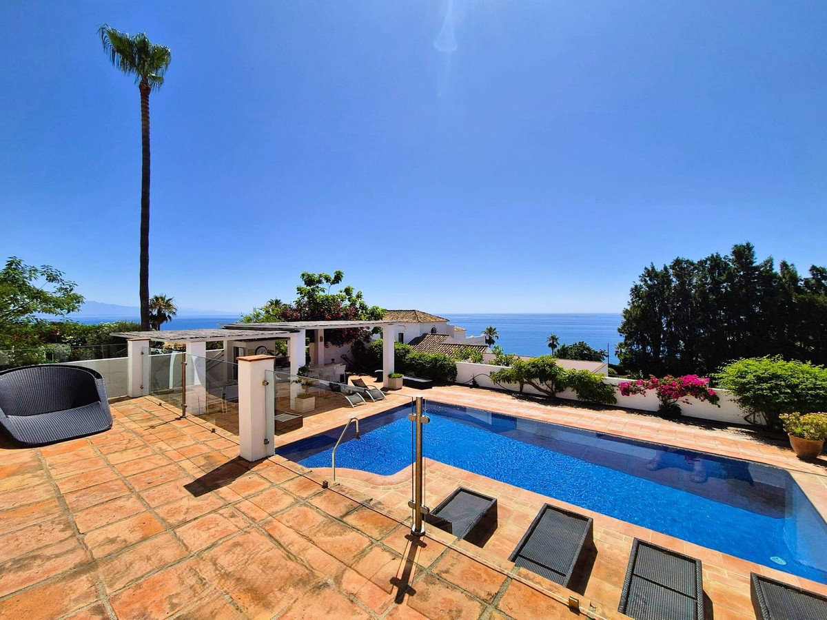 55d10c9ea9c738515c8ed889f7cace4c - 25