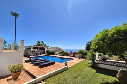 55d10c9ea9c738515c8ed889f7cace4c - 33