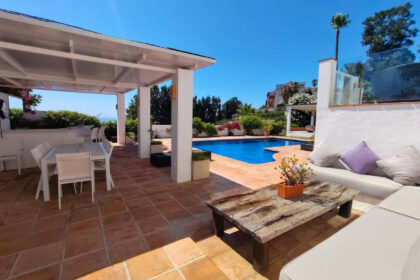 55d10c9ea9c738515c8ed889f7cace4c - 35