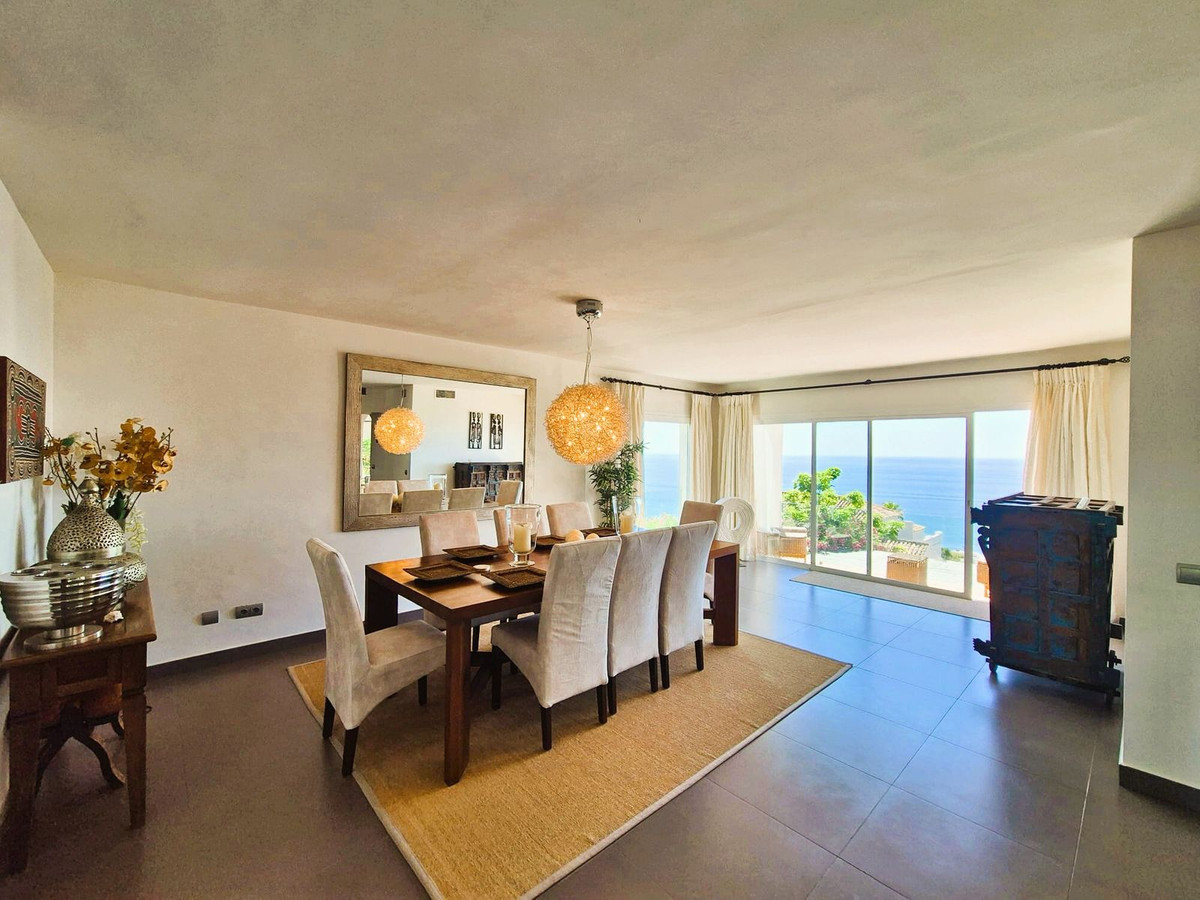 55d10c9ea9c738515c8ed889f7cace4c - 6