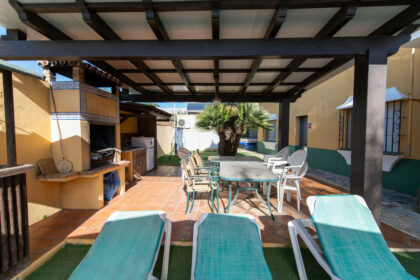 55e8d3c4d876d9abb8d9e8eaed192d34 - 14