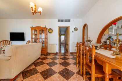 55e8d3c4d876d9abb8d9e8eaed192d34 - 17