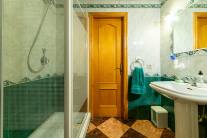 55e8d3c4d876d9abb8d9e8eaed192d34 - 25