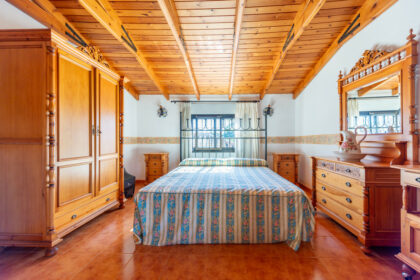 55e8d3c4d876d9abb8d9e8eaed192d34 - 31