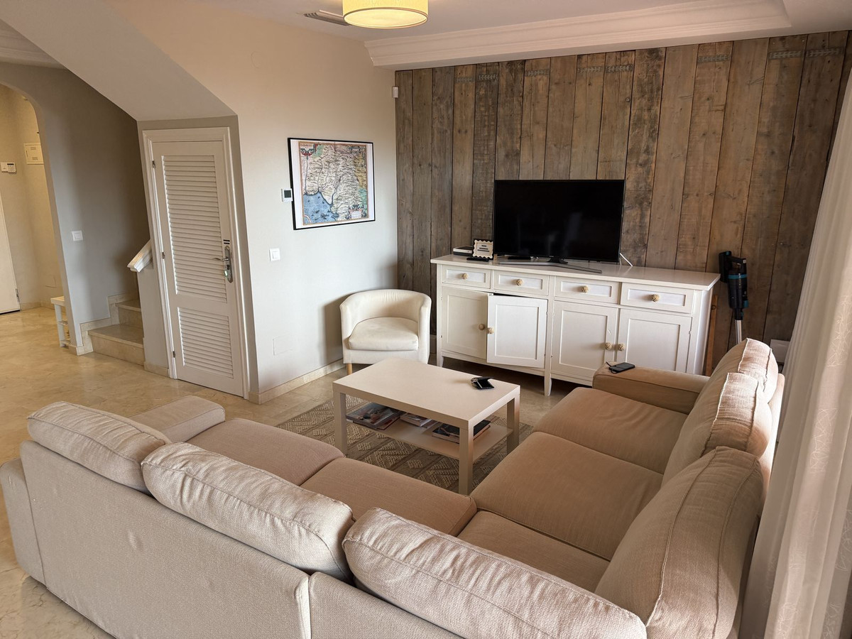 55ec52eef6097ad9d8dfa83fa0c6e402 - 19