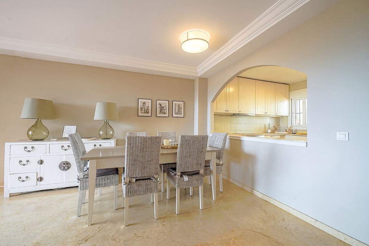 55ec52eef6097ad9d8dfa83fa0c6e402 - 4