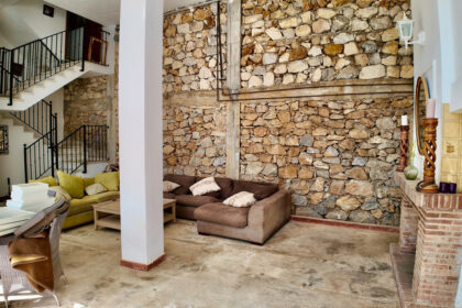 56a689f344376fa1420511764e0088c7 - 23