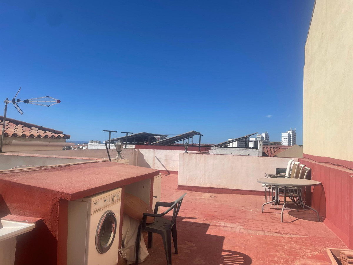 57ad1f67dbc6c3820da5d516b4b085ca - 28