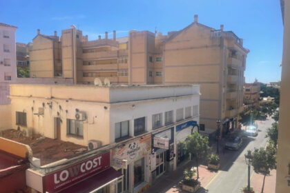 57ad1f67dbc6c3820da5d516b4b085ca - 30