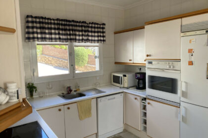 57ea26814b705376f8327f36d8de6b3e - 8