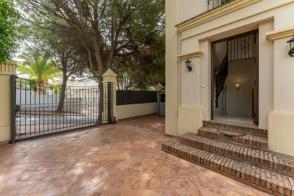 5838c6b81e747c96e993f72010d45329 - 38