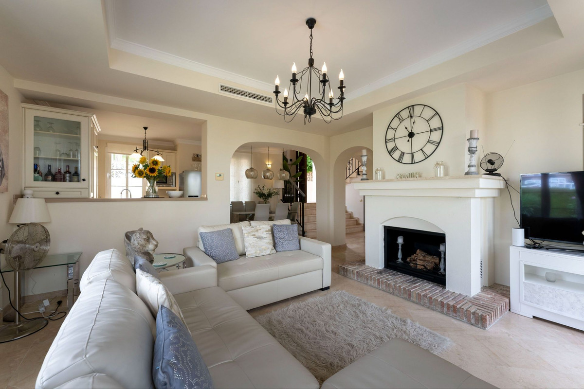 5838c6b81e747c96e993f72010d45329 - 4