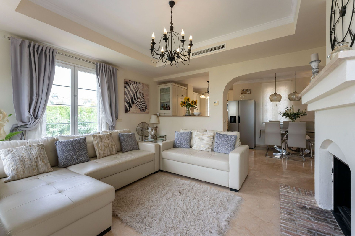 5838c6b81e747c96e993f72010d45329 - 6