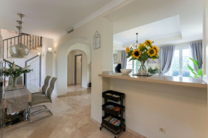 5838c6b81e747c96e993f72010d45329 - 8