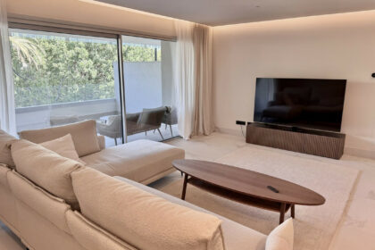 584bd70cae8c80c63c9feec71c8e407d - 9