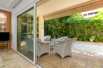 585b4f95e23a6575ac39eb3c08e8db3e - 18