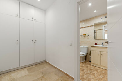 585b4f95e23a6575ac39eb3c08e8db3e - 28