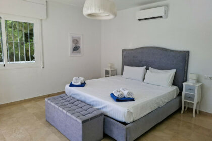 594f4453fafb1741712f20f3f03ddd04 - 13