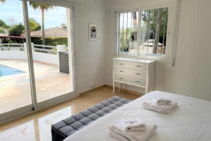 594f4453fafb1741712f20f3f03ddd04 - 17