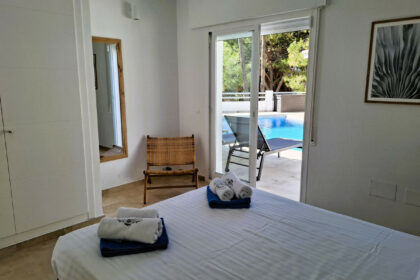 594f4453fafb1741712f20f3f03ddd04 - 28