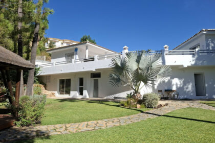 594f4453fafb1741712f20f3f03ddd04 - 40