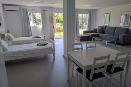 594f4453fafb1741712f20f3f03ddd04 - 48