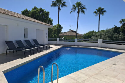 594f4453fafb1741712f20f3f03ddd04 - 61