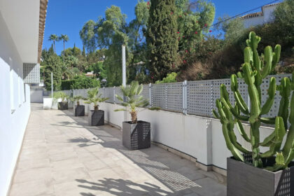 594f4453fafb1741712f20f3f03ddd04 - 63