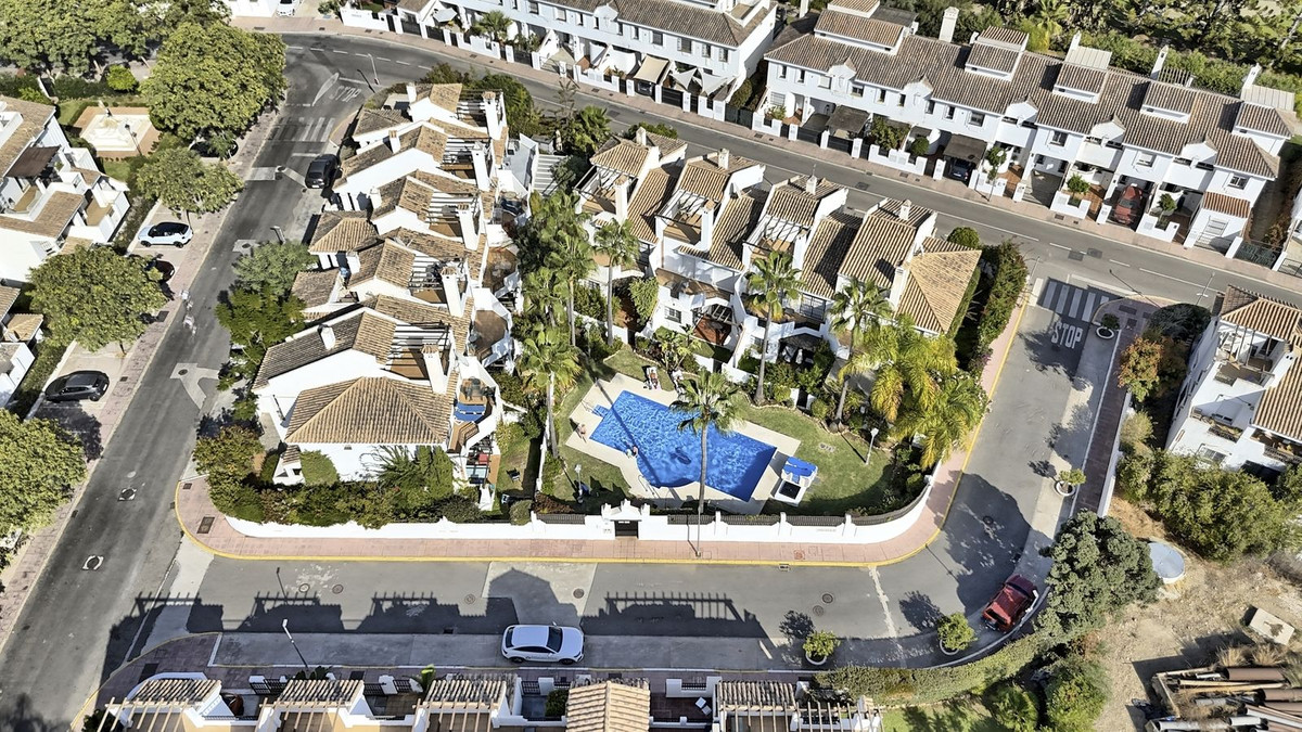 59adf5b75bbecb543ea0d1b3f6880c2f - 1