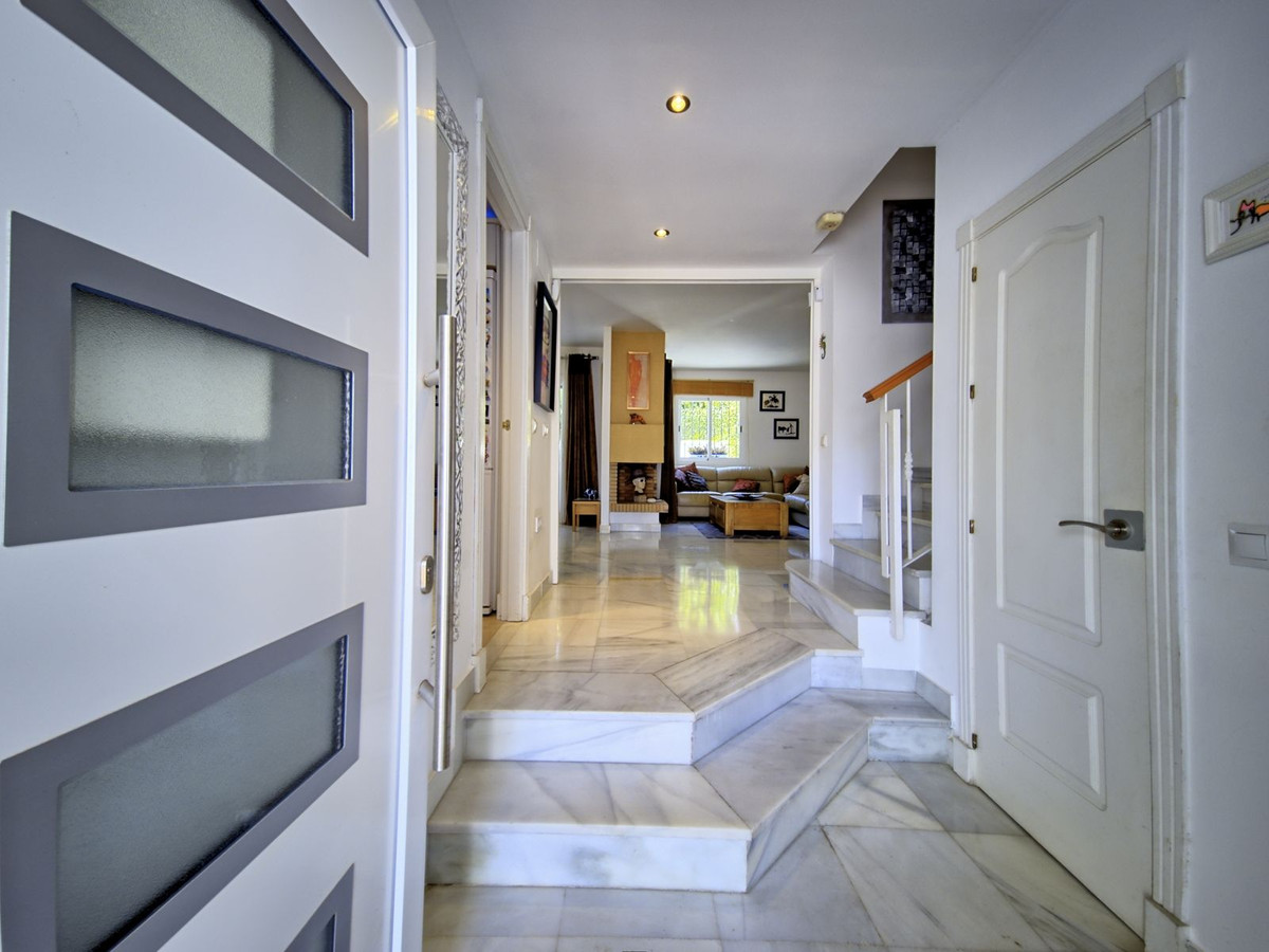 59adf5b75bbecb543ea0d1b3f6880c2f - 10