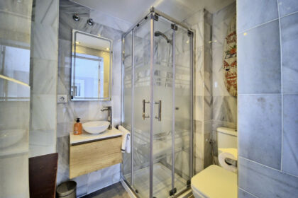 59adf5b75bbecb543ea0d1b3f6880c2f - 14