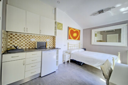 59adf5b75bbecb543ea0d1b3f6880c2f - 15