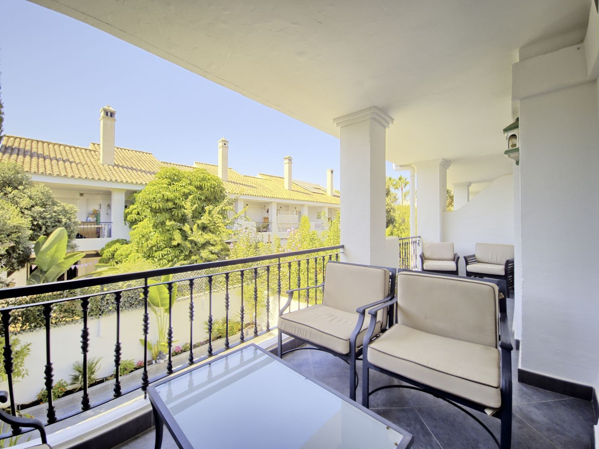 59adf5b75bbecb543ea0d1b3f6880c2f - 20