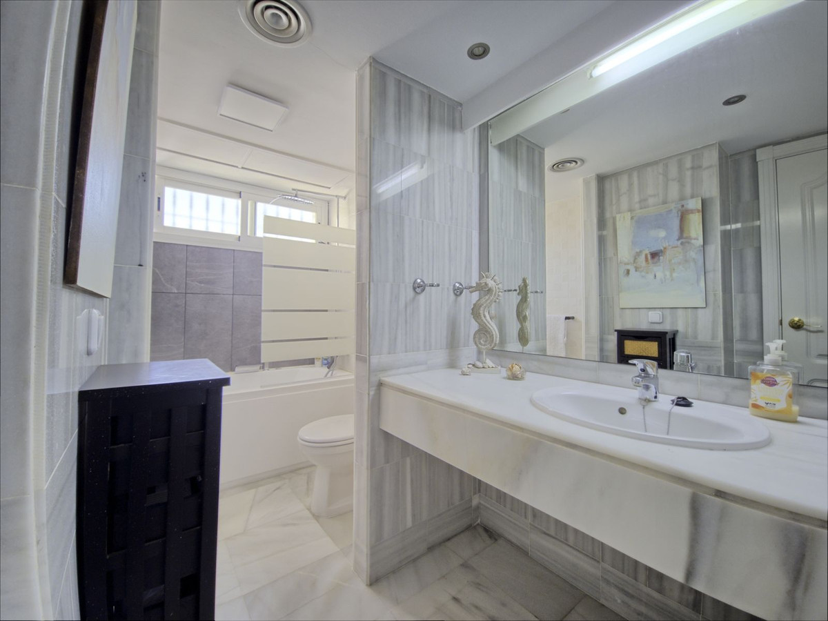 59adf5b75bbecb543ea0d1b3f6880c2f - 21