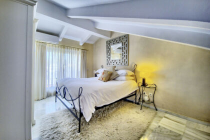 59adf5b75bbecb543ea0d1b3f6880c2f - 31