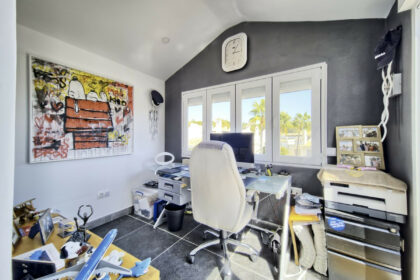 59adf5b75bbecb543ea0d1b3f6880c2f - 36