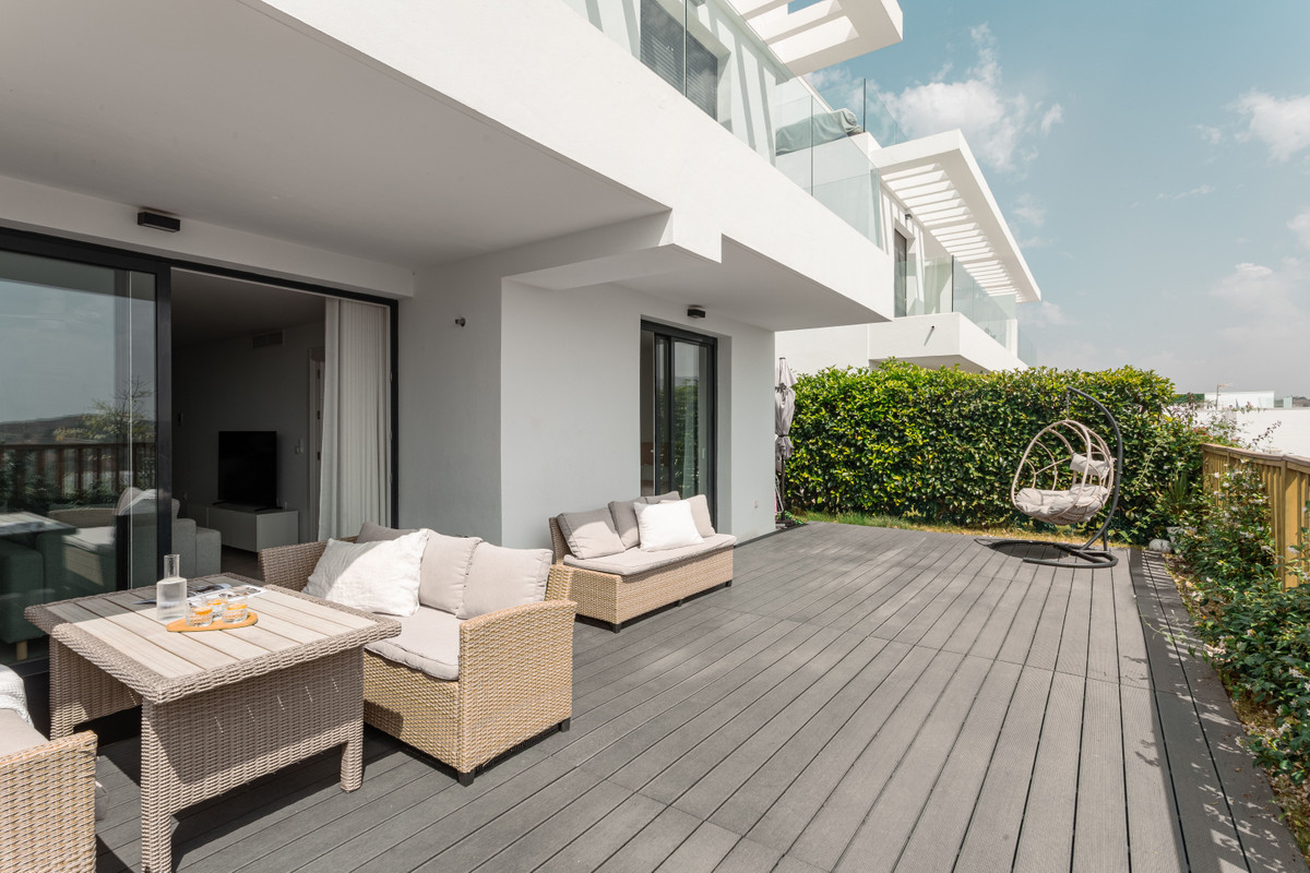 5a33bb469e6742f6cb649feea9f8b1c9 - 25