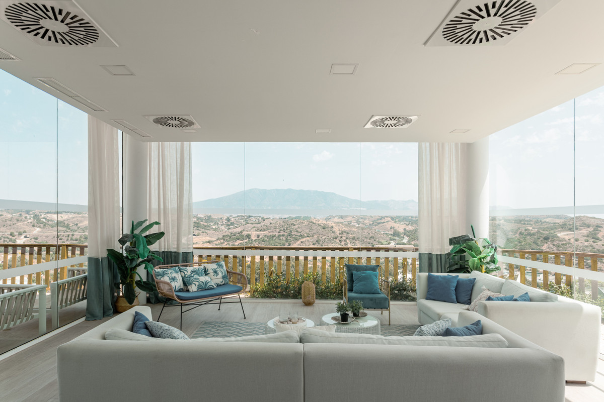 5a33bb469e6742f6cb649feea9f8b1c9 - 32