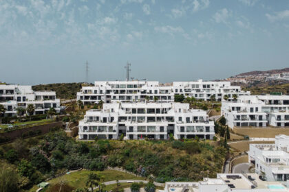 5a33bb469e6742f6cb649feea9f8b1c9 - 40