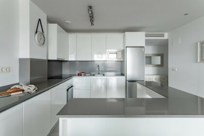 5a33bb469e6742f6cb649feea9f8b1c9 - 9