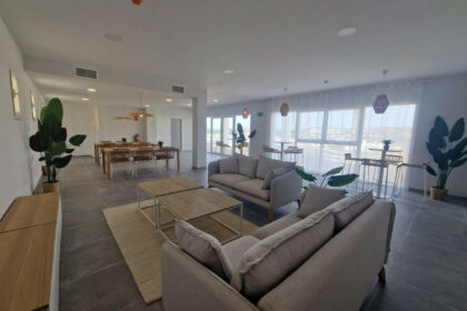 5a3f2cec6f2815c028e1a9d3aa4437a9 - 11