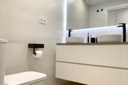 5aa02657aa234222946e57eda3de10d9 - 10