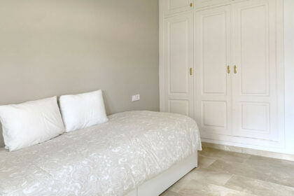 5aa02657aa234222946e57eda3de10d9 - 17