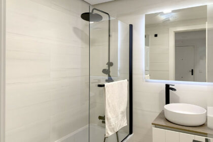 5aa02657aa234222946e57eda3de10d9 - 5